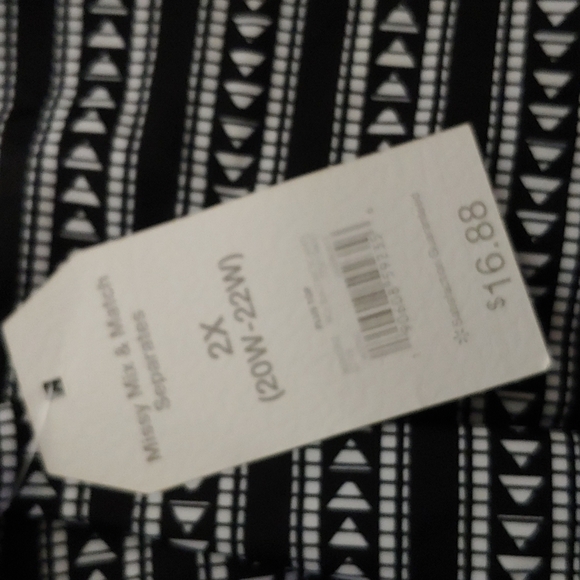 Swimsuit Top 2X - Picture 3 of 3